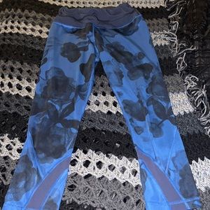 LULULEMON capri leggings